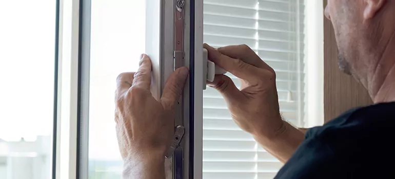 Custom Hopper Windows in Menlo Park, CA