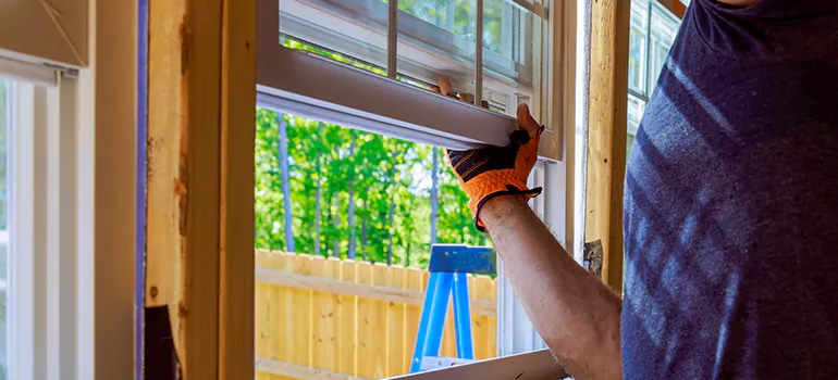 >Bay Window Curtain Rail Track in Menlo Park, CA